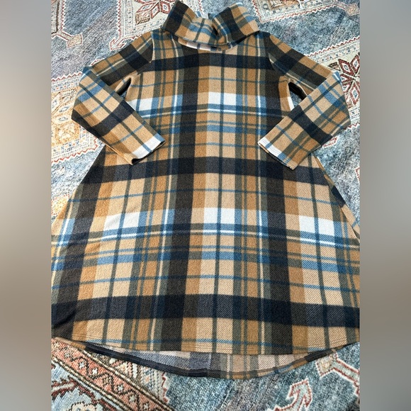 Chris & Carol Dresses & Skirts - Chris & Carol Blue and Tan Plaid Dress